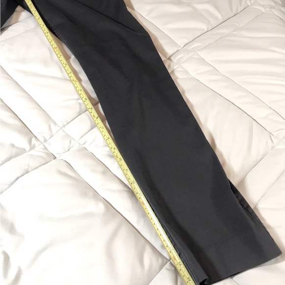 Old Navy Stretch gray straight leg pants. Size 6. - Picture 9 of 10